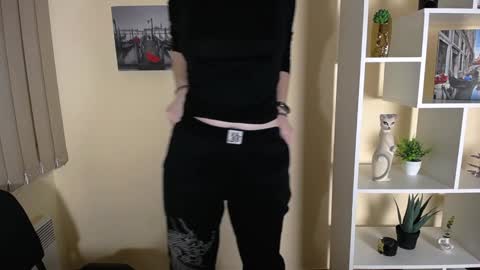 Snapshot of moon_foxy_ chatting on December 3, 12:59 pm Diana online show from December 3, 12:59 pm