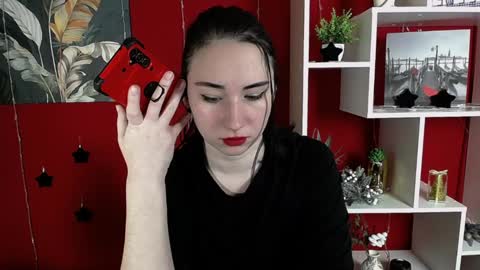 Snapshot of moon_foxy_ chatting on December 9, 7:18 pm Diana online show from December 9, 7:18 pm