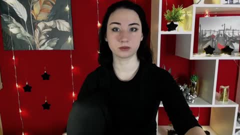 Snapshot of moon_foxy_ chatting on December 17, 2:33 pm Diana online show from December 17, 2:33 pm