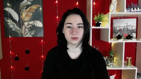 Snapshot of moon_foxy_ chatting on December 19, 4:35 pm Diana online show from December 19, 4:35 pm