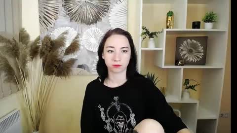 Snapshot of moon_foxy_ chatting on September 18, 7:10 am Diana online show from September 18, 7:10 am