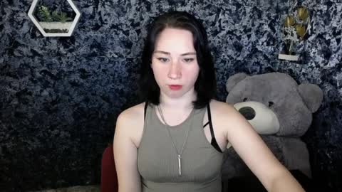 Snapshot of moon_foxy_ chatting on April 6, 8:54 pm Diana online show from April 6, 8:54 pm