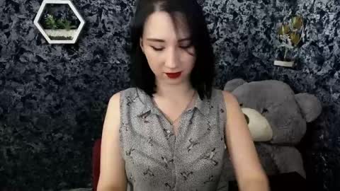 Snapshot of moon_foxy_ chatting on April 11, 8:02 pm Diana online show from April 11, 8:02 pm