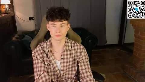 moon_gloww online show from March 5, 12:23 pm