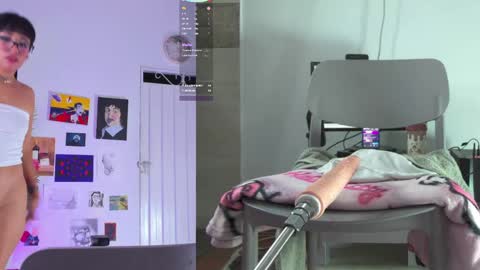  MoonPixie  online show from June 8, 1:28 am