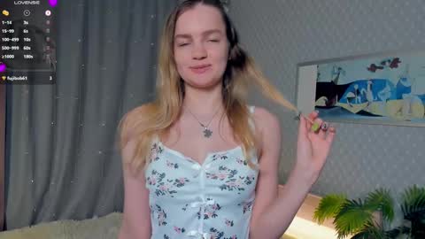 Snapshot of moon_puzzles chatting on November 16, 7:41 pm moon_puzzles online show from November 16, 7:41 pm