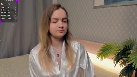 Snapshot of moon_puzzles chatting on November 17, 8:25 pm moon_puzzles online show from November 17, 8:25 pm