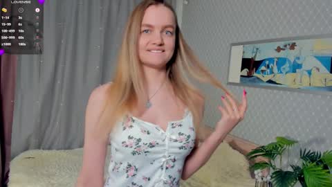 Snapshot of moon_puzzles chatting on November 26, 7:48 pm moon_puzzles online show from November 26, 7:48 pm