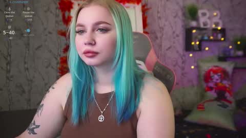 Emilia online show from October 1, 9:59 am