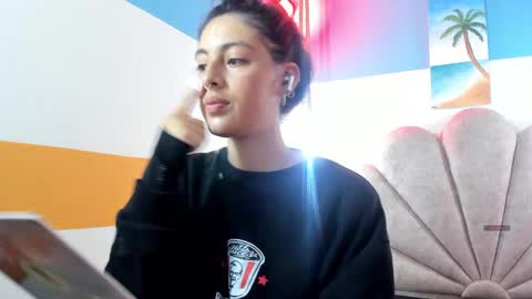 Snapshot of moon_winy chatting on September 20, 11:55 am Winy online show from September 20, 11:55 am