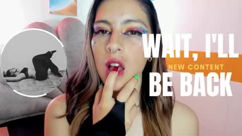 Snapshot of moon_winy chatting on October 23, 11:31 am Winy online show from October 23, 11:31 am