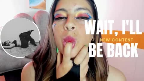 Snapshot of moon_winy chatting on October 26, 11:27 am Winy online show from October 26, 11:27 am