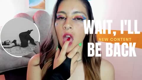 Snapshot of moon_winy chatting on October 27, 11:14 am Winy online show from October 27, 11:14 am