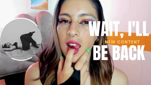 Snapshot of moon_winy chatting on October 28, 11:25 am Winy online show from October 28, 11:25 am