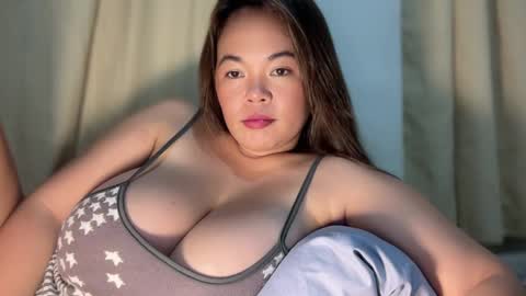 moona_luna21 online show from November 17, 12:55 pm