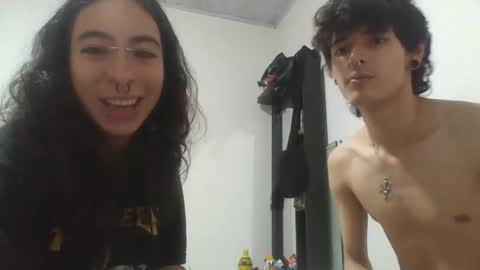 Snapshot of moonandzukko chatting on March 27, 9:14 pm moonandzukko online show from March 27, 9:14 pm