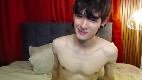 MOON AND ZUKO online show from February 10, 2:04 am