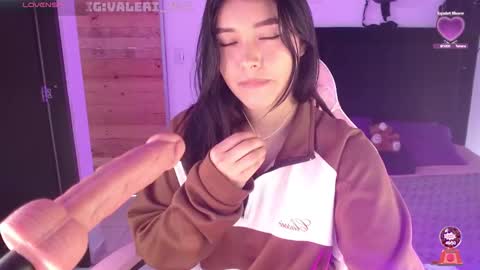 bell  online show from December 3, 2:37 pm