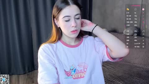 Sophia online show from November 25, 2:28 pm