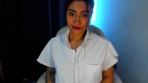 moonie_baddie31 online show from September 24, 5:05 pm