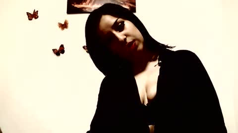 Snapshot of moonie_claire chatting on March 30, 2:51 pm Claire online show from March 30, 2:51 pm