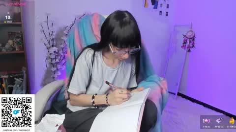 MOON  online show from September 25, 5:22 am