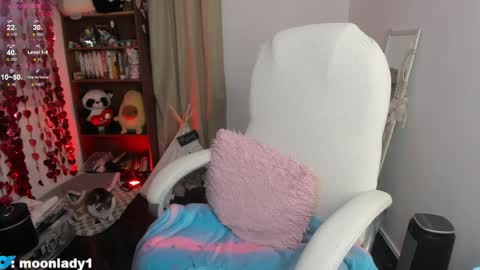 MOON  online show from May 21, 4:30 am