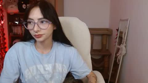 MOON  online show from May 26, 3:35 am