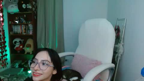MOON  online show from May 28, 4:10 am