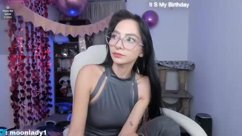 MOON  online show from June 9, 12:00 am