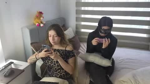 Snapshot of moonlight_night_ chatting on June 13, 6:17 pm moonlight_night_ online show from June 13, 6:17 pm
