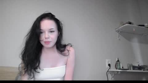 moonlightpoison online show from July 21, 9:33 am