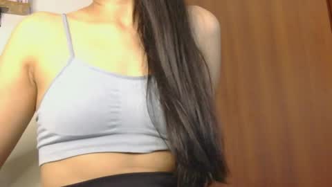 Snapshot of moonlunita_ chatting on April 13, 11:21 pm Luna online show from April 13, 11:21 pm