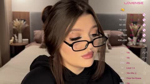 Snapshot of moonrenata chatting on November 7, 9:48 pm Ri online show from November 7, 9:48 pm