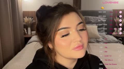 Snapshot of moonrenata chatting on November 19, 9:15 pm Ri online show from November 19, 9:15 pm