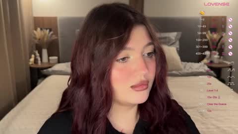 Snapshot of moonrenata chatting on December 3, 9:13 pm Ri online show from December 3, 9:13 pm