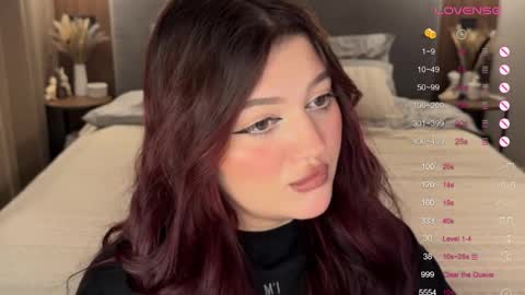 Snapshot of moonrenata chatting on December 5, 1:14 am Ri online show from December 5, 1:14 am