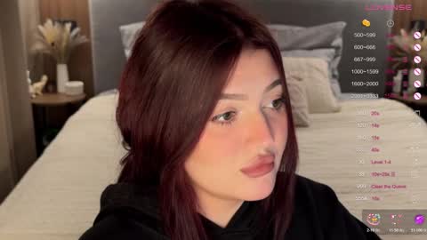 Snapshot of moonrenata chatting on December 14, 7:07 pm Ri online show from December 14, 7:07 pm