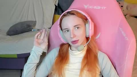 Snapshot of moonscarr chatting on March 8, 9:51 pm Coraline online show from March 8, 9:51 pm