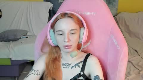 Snapshot of moonscarr chatting on March 10, 8:47 pm Coraline online show from March 10, 8:47 pm