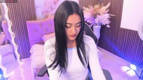 Snapshot of moonshine_tay chatting on May 22, 12:11 pm Moon online show from May 22, 12:11 pm