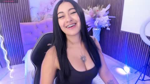 Snapshot of moonshine_tay chatting on May 27, 11:29 am Moon online show from May 27, 11:29 am