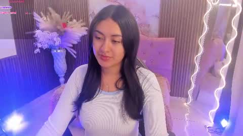 Snapshot of moonshine_tay chatting on June 11, 11:30 am Moon online show from June 11, 11:30 am
