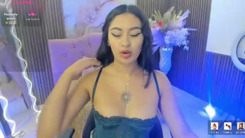Snapshot of moonshine_tay chatting on June 12, 11:42 am Moon online show from June 12, 11:42 am