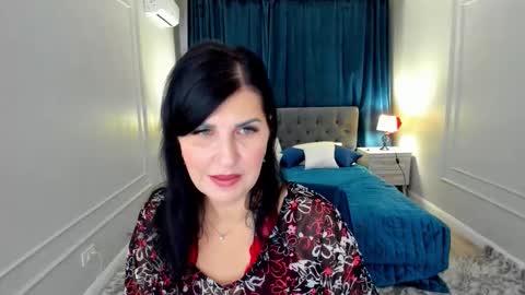 Ask me  online show from November 25, 3:06 am