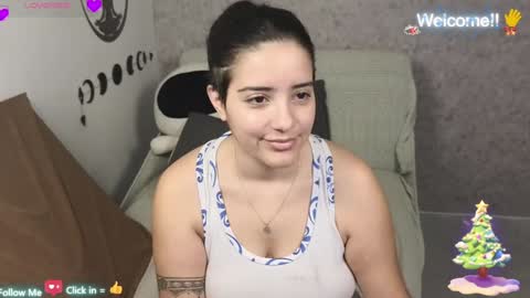 Snapshot of moonwoman_ chatting on December 20, 1:58 am Moon Woman online show from December 20, 1:58 am