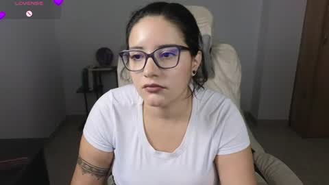 Moon Woman online show from July 16, 5:57 am
