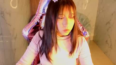 Snapshot of moraa_s chatting on March 20, 3:11 am Mora online show from March 20, 3:11 am