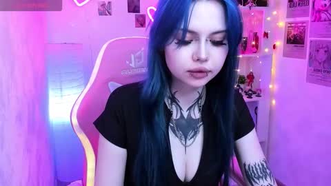 Snapshot of morana_batt chatting on February 18, 2:07 am Morana online show from February 18, 2:07 am