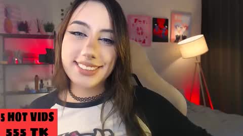 Snapshot of moranakit chatting on September 22, 7:32 am Morana Mayer online show from September 22, 7:32 am